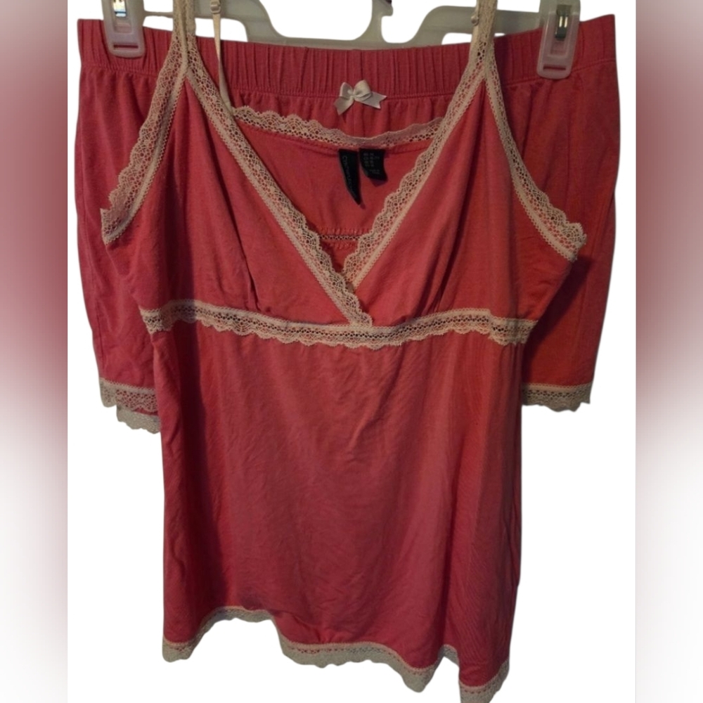 Women's Pink Lace Trim Sleepwear Set